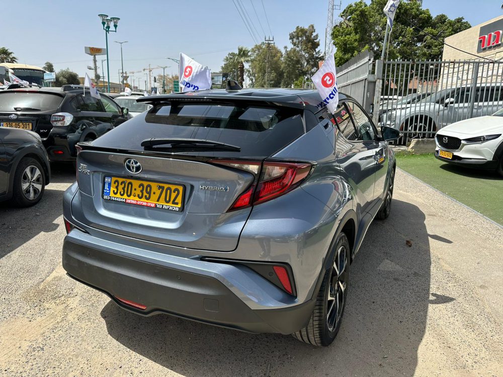 טויוטה chr (1)